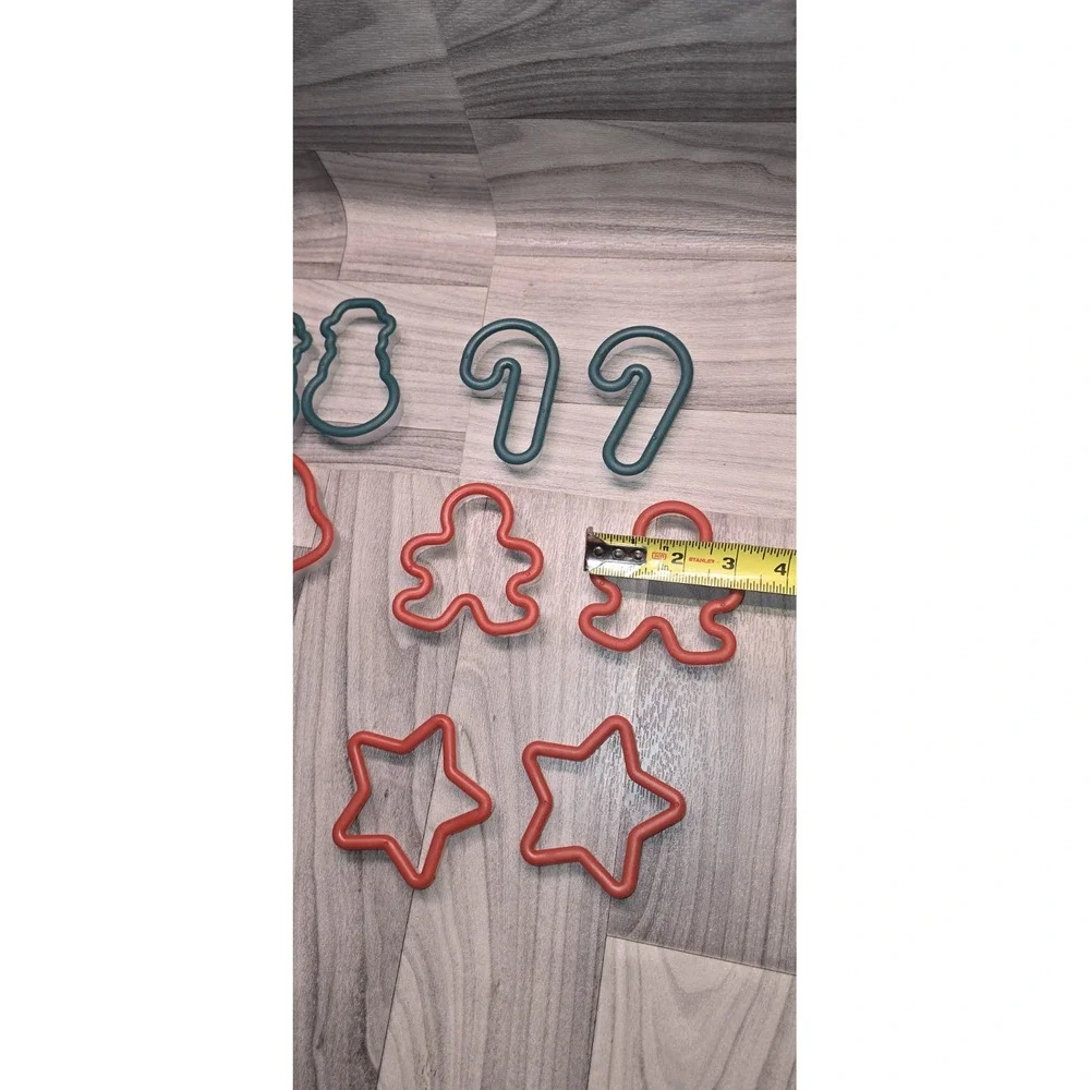 12pc Christmas Plastic Cookie Cutters Set Red/Green Snowman Star Candy Cane